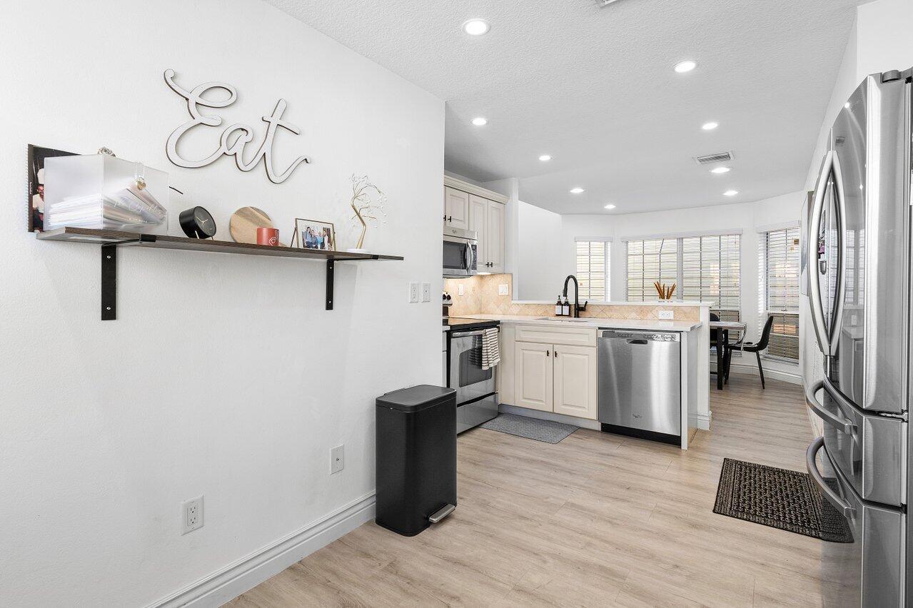 Building Photo - 5120 Coronado Rdg