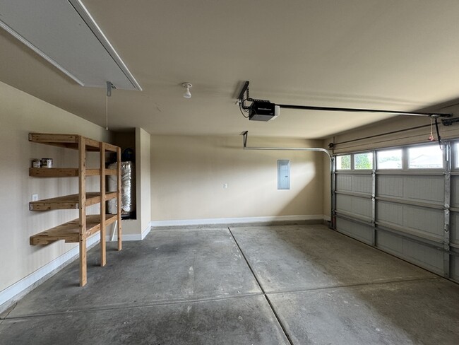 Building Photo - 2467 Bell Manor Dr SW