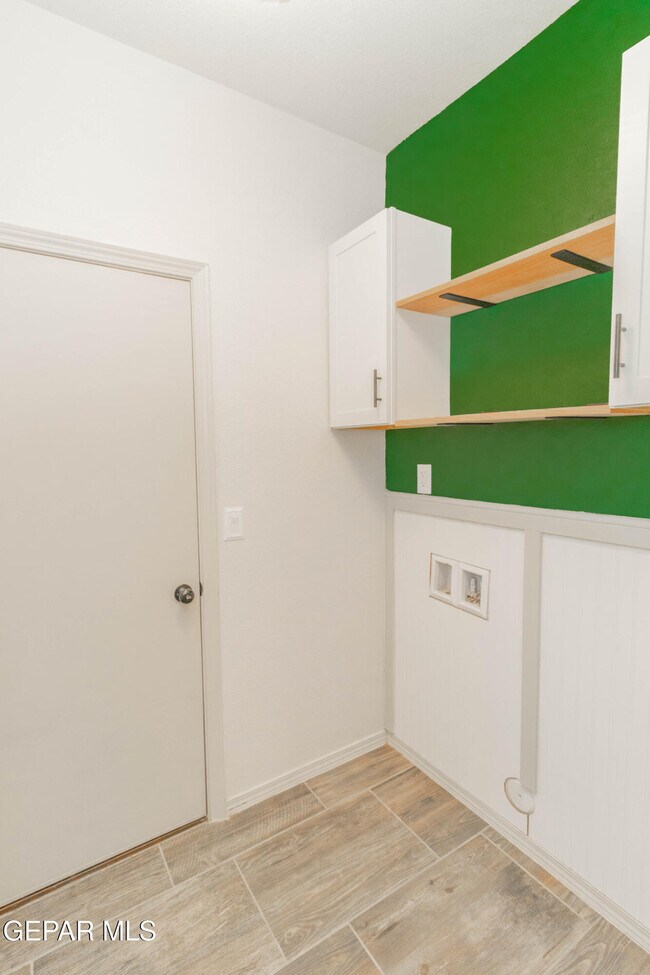 Building Photo - 14805 Jack White Ave