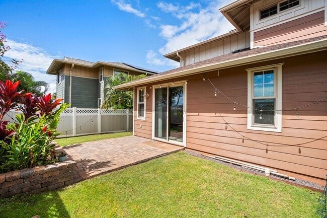 Building Photo - Kahoma Village: Fully furnished 4-bedroom, 2.5-bath home