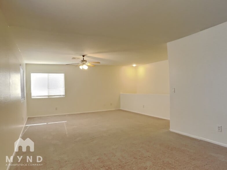 Building Photo - 1837 S 217th Ave