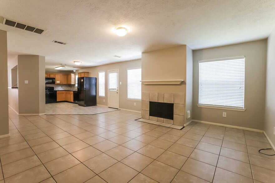 Building Photo - 5618 Imperial Grove Dr