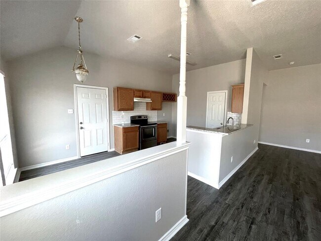 Building Photo - 8918 Quail Ridge Dr