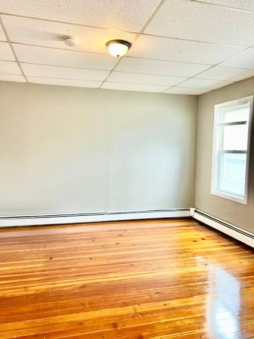 Building Photo - 22-24 Lawn Avenue - Unit #1R
