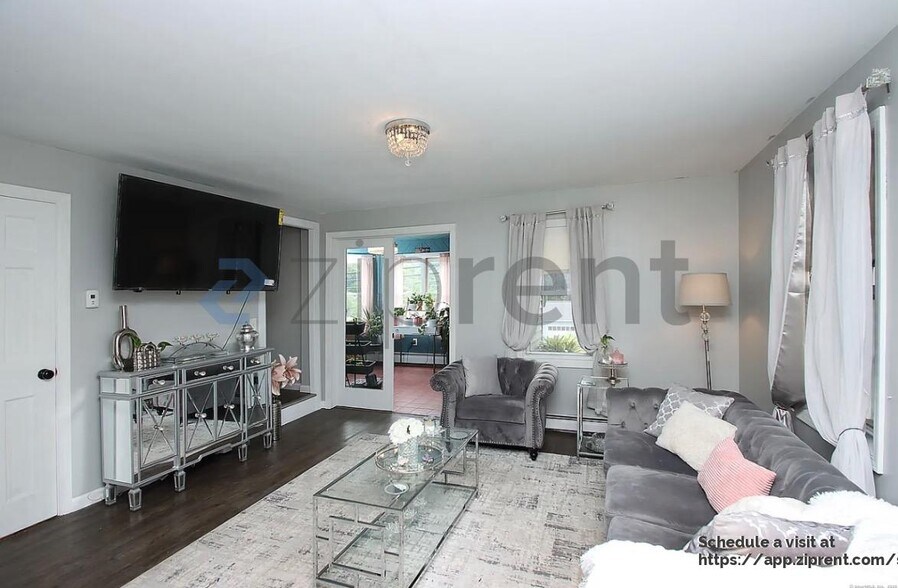 Building Photo - 58 Litchfield St