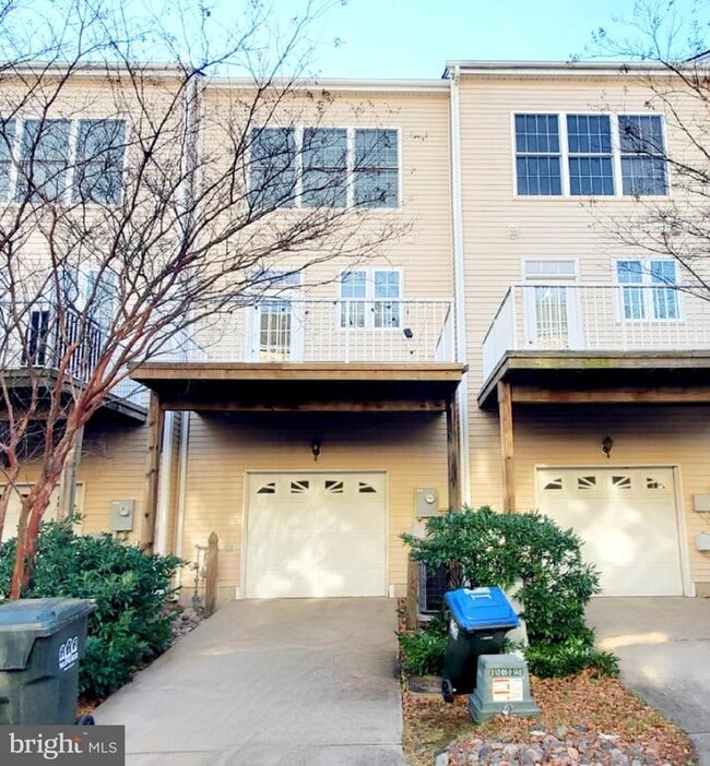 Building Photo - 25013 Riding Center Dr