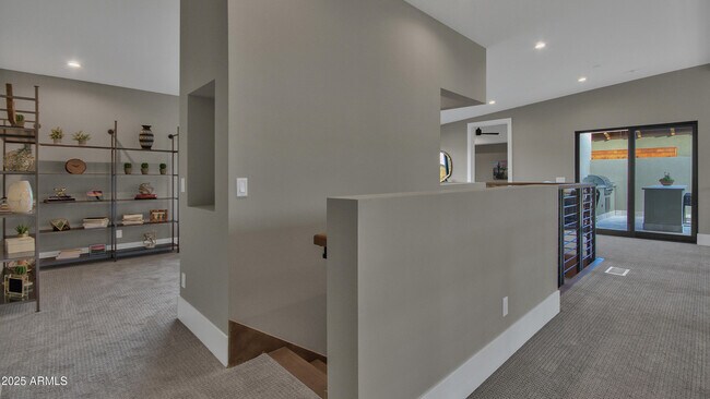 Building Photo - 6525 E Cave Creek Rd