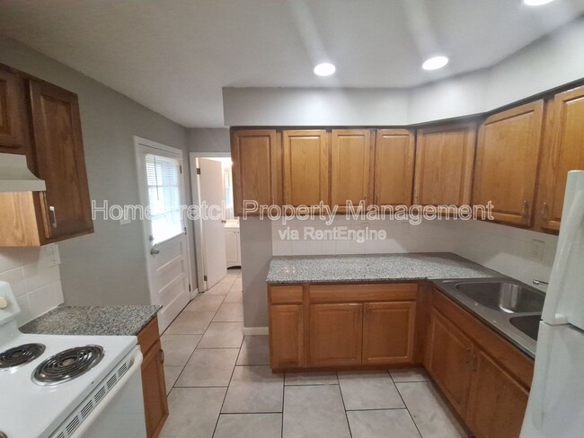 Building Photo - 1354 Cabrillo Dr