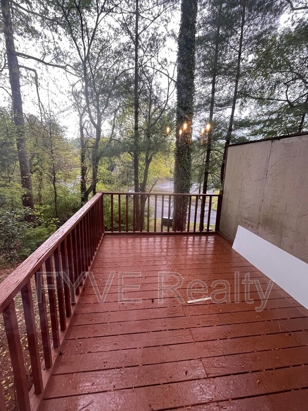 Building Photo - 122 Arcadia Ln