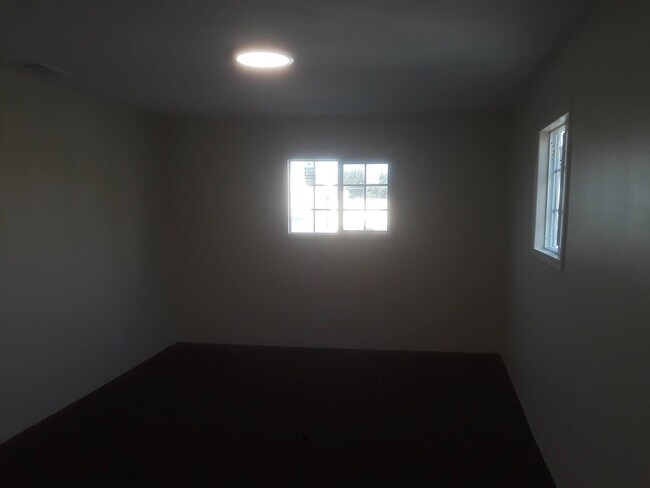 Bedroom3 - 1640 W Vernon Ave