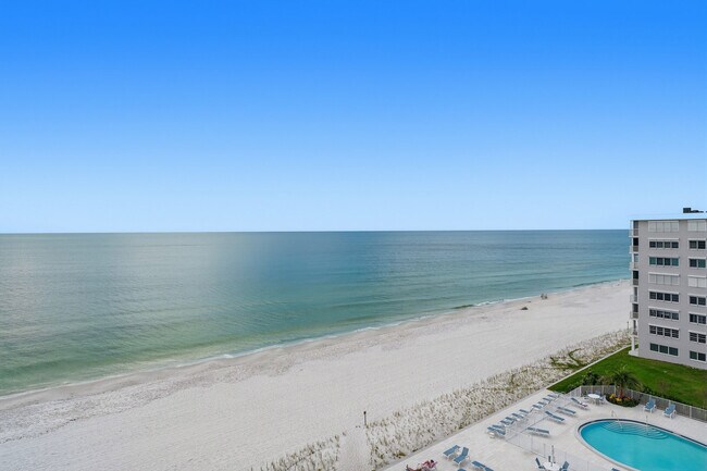 Building Photo - 3443 Gulf Shore Blvd N