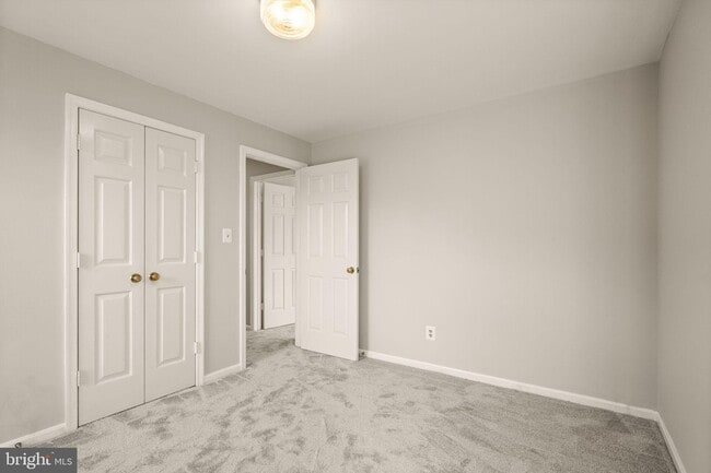 Building Photo - 318 Evergreen Mills Rd