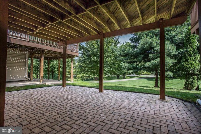 Building Photo - 4 Austringer Ct