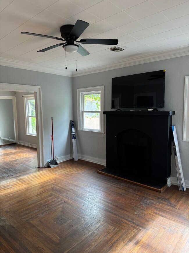 Building Photo - 2218 Yancey Ave