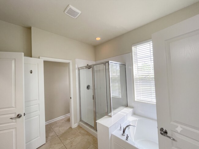 Building Photo - 13244 Strode Ln