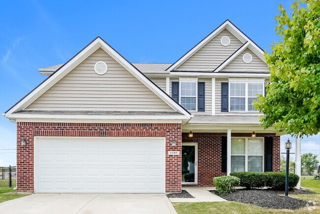 Building Photo - 1727 Buckeye Ct