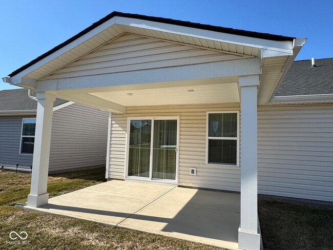 Building Photo - 2743 Sand Hollow Dr