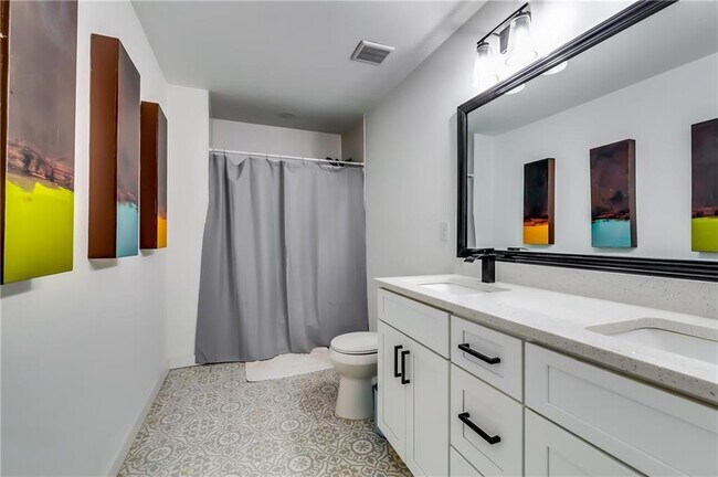 Building Photo - 2508 Connally Dr