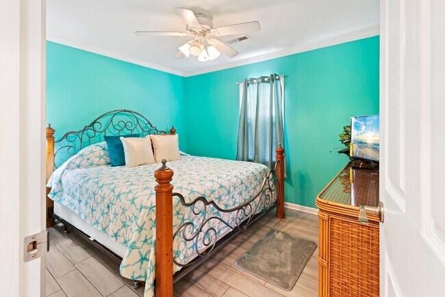 Building Photo - Winter Rental in North Myrtle Beach! Avail...