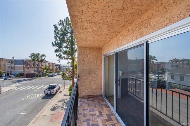 Building Photo - 600 Monterey Blvd