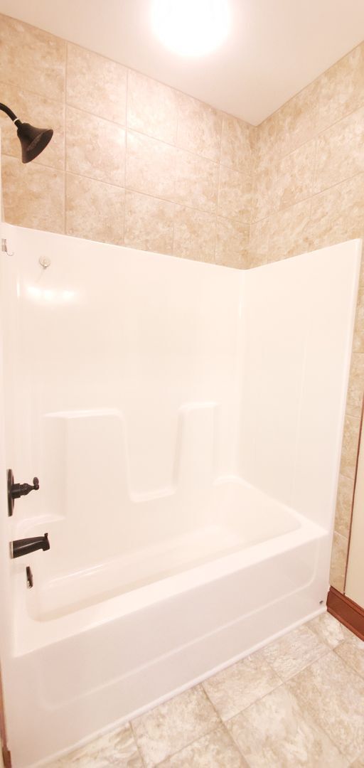 Building Photo - Spectacular!