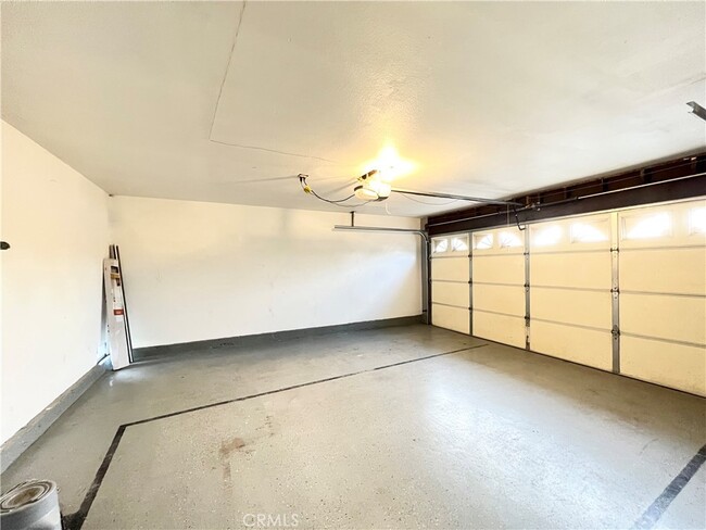 Building Photo - 824 N San Diego Ave