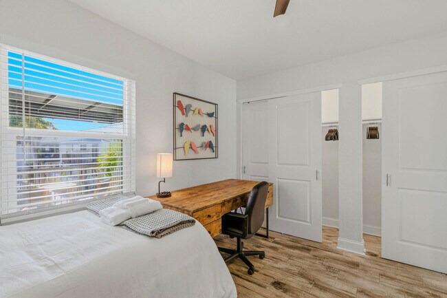 Building Photo - 3911 W Cleveland St