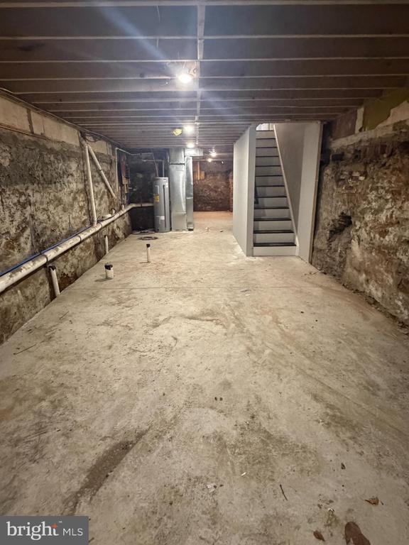 Building Photo - 765 N 39th St