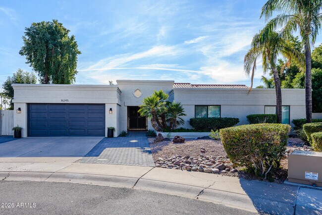 Building Photo - 16245 N 62nd Way