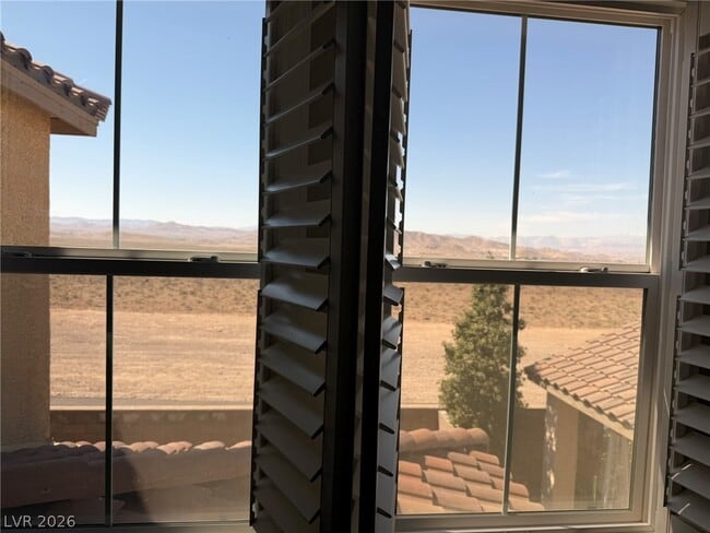 Building Photo - 2283 Teatro Ave