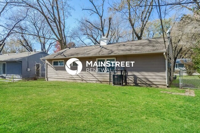 Building Photo - 4 Bedroom Pet-Friendly Home in Kansas City...