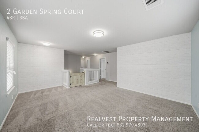 Building Photo - 2 Garden Spring Ct