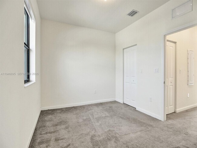 Building Photo - 3436 W 111th Pl