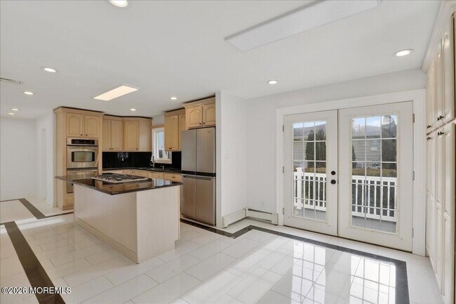 Building Photo - 8 Pullman Ave