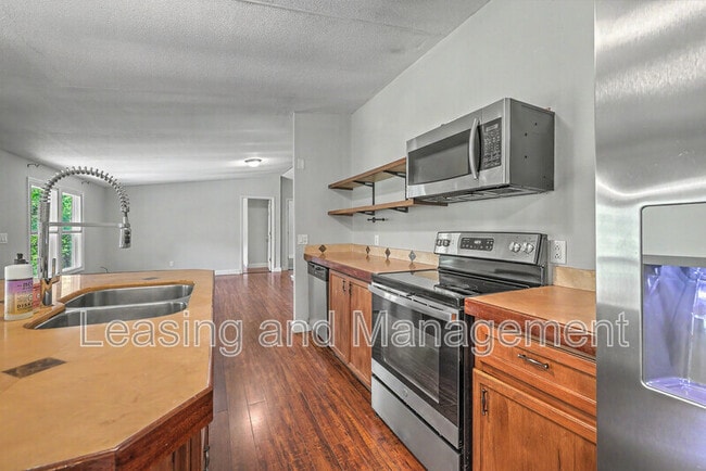 Building Photo - 3585 Riley Wright Rd