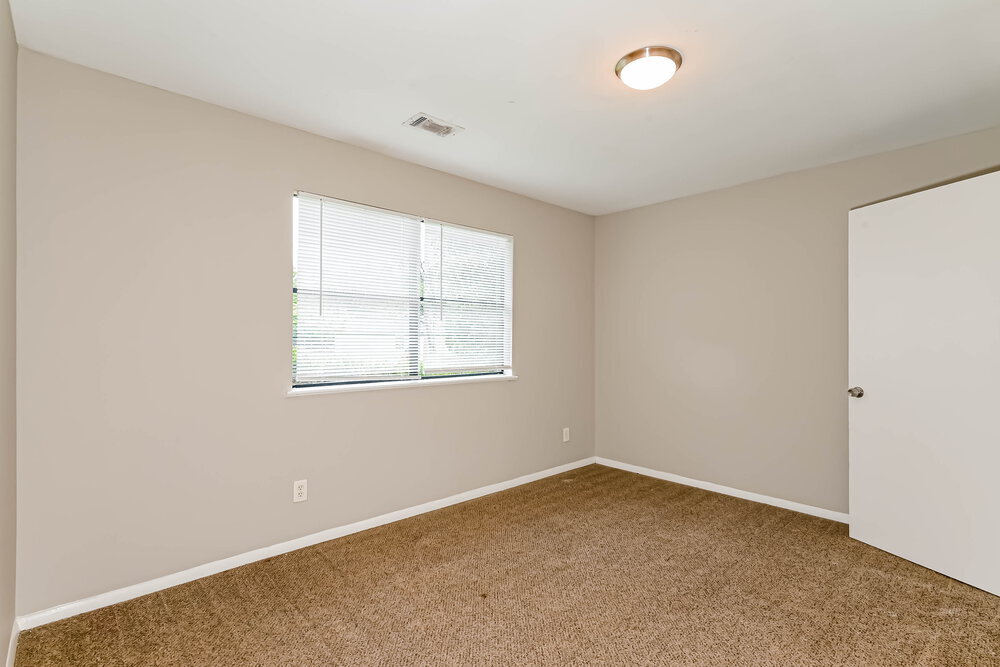 Building Photo - 3592 Riverchase Dr