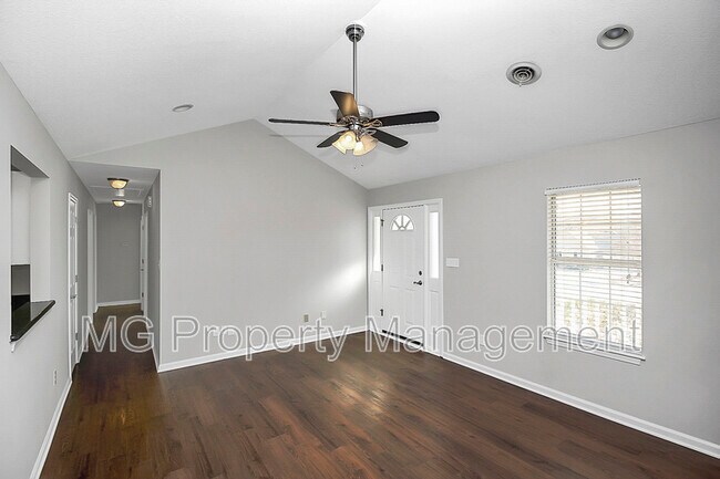 Building Photo - 141 Brookshire Dr