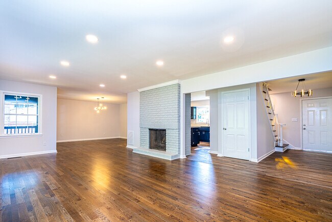 Building Photo - FLEMING HILLS SUBDIVISION!