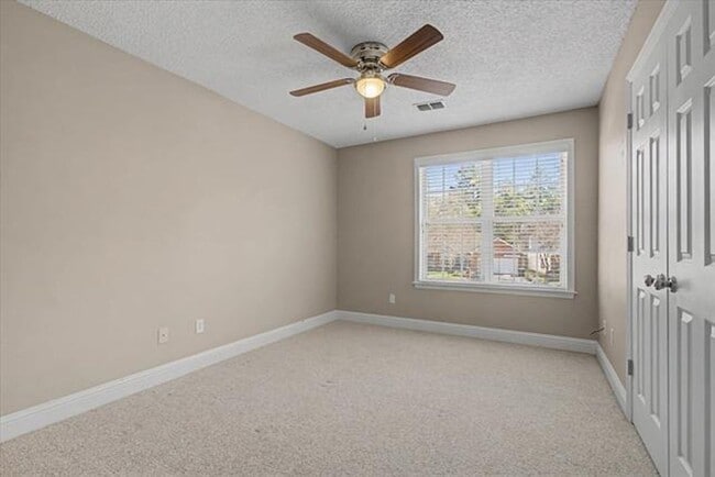 Building Photo - 2 Story Garden Killearn Home