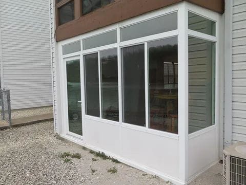 Building Photo - Fully furnished water front condos - BOAT SLIP INCLUDED