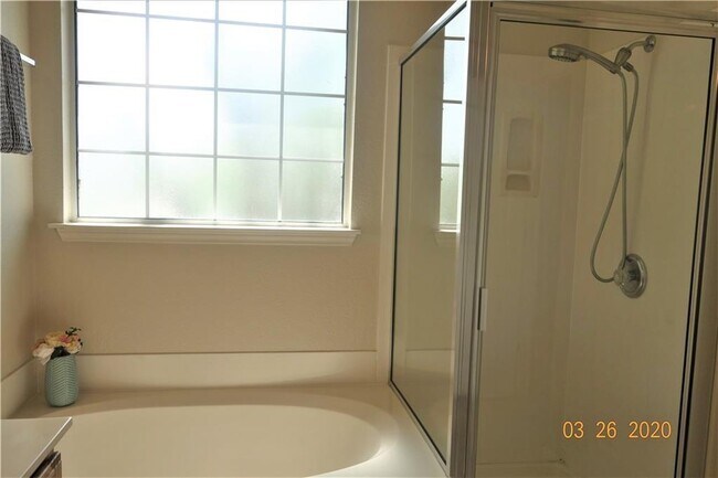 Building Photo - 8518 Cahill Dr
