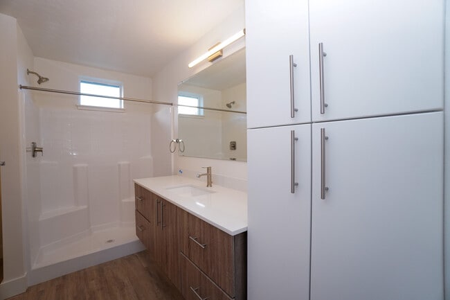 Building Photo - 4614 N Iota Ln