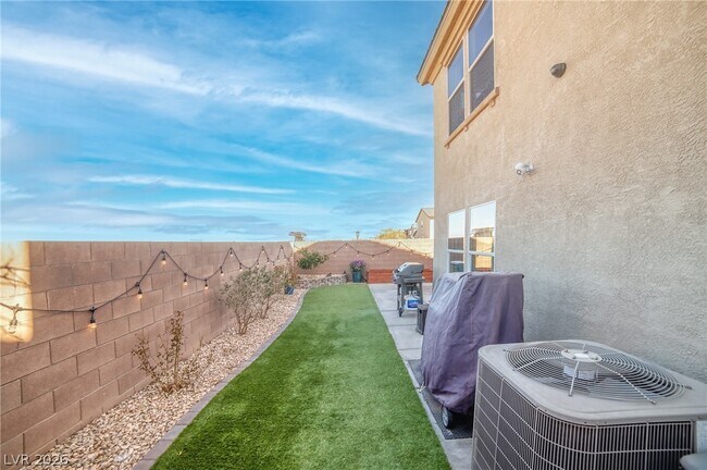 Building Photo - 504 Beckton Park Ave