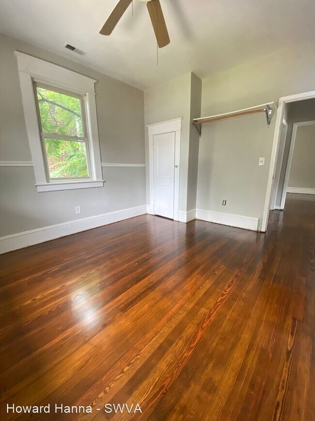 Building Photo - 2 br, 1 bath House - 1102 Tazewell Avenue SE
