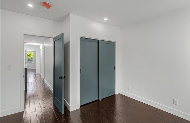 Building Photo - BEAUTIFULLY RENOVATED on the best block in Remington!