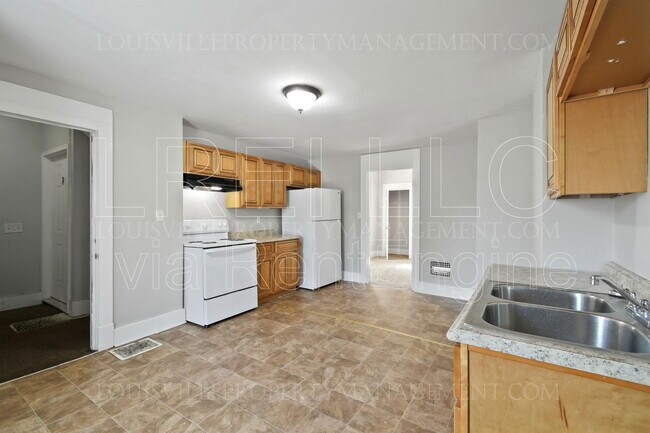 Building Photo - 3339 Taylor Blvd