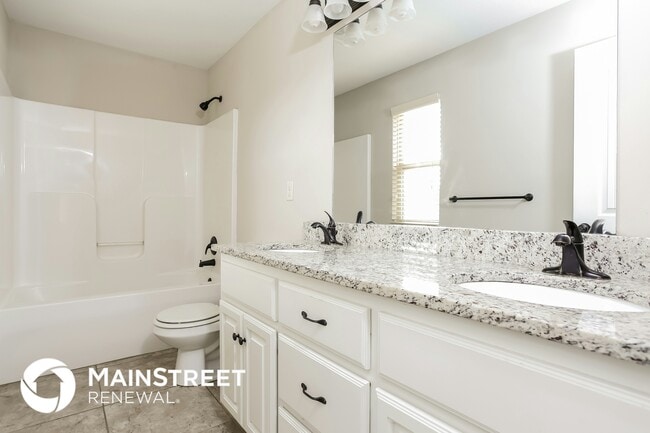 Building Photo - 18701 E 19 Terrace S