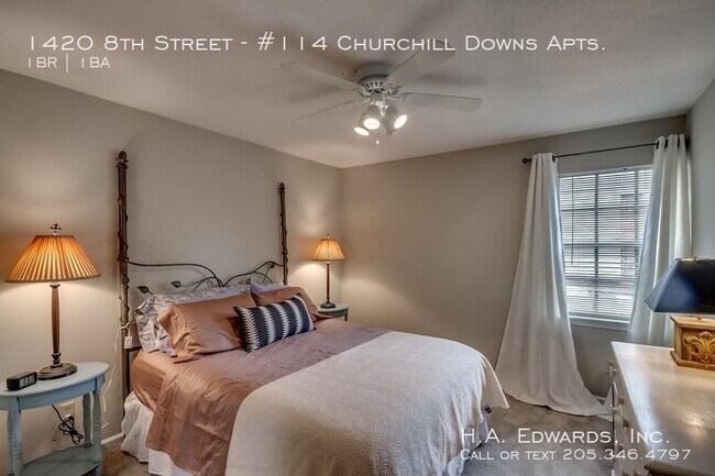 Building Photo - Churchill Downs Apartments