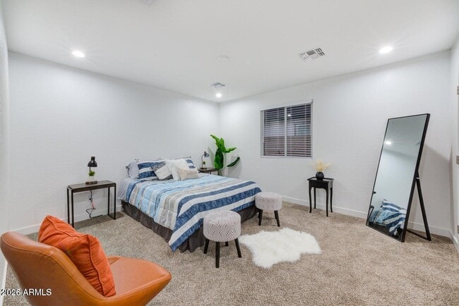 Building Photo - 341 S Mountain Rd