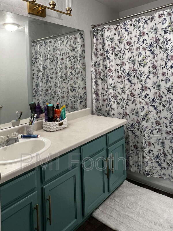 Building Photo - 9106 Gale Blvd